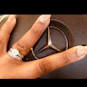 Meet your Posher, Queen